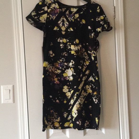 Mini dress - Picture 1 of 2